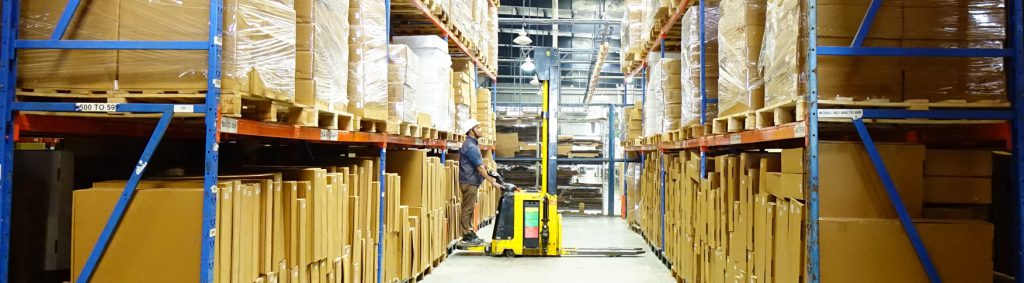 логистический склад готовой продукции. логистический склад готовой продукции. логистика склад. склад. складская логистика.